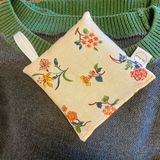 drawer sachet, linen cupboard, insect repellent, moths repellent, scented sachet, cloves, cinnamon, lavender sachets, lavender bag, cupboard, linen freshener, drawer, essential oil, natural